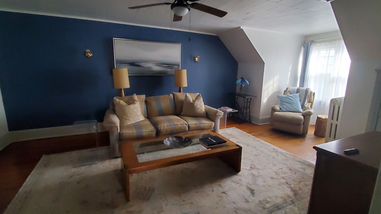 Photo of Livingroom in Finesville