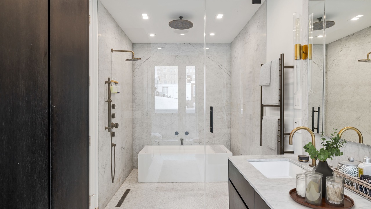 Photo of Bathroom in Rittenhouse Row
