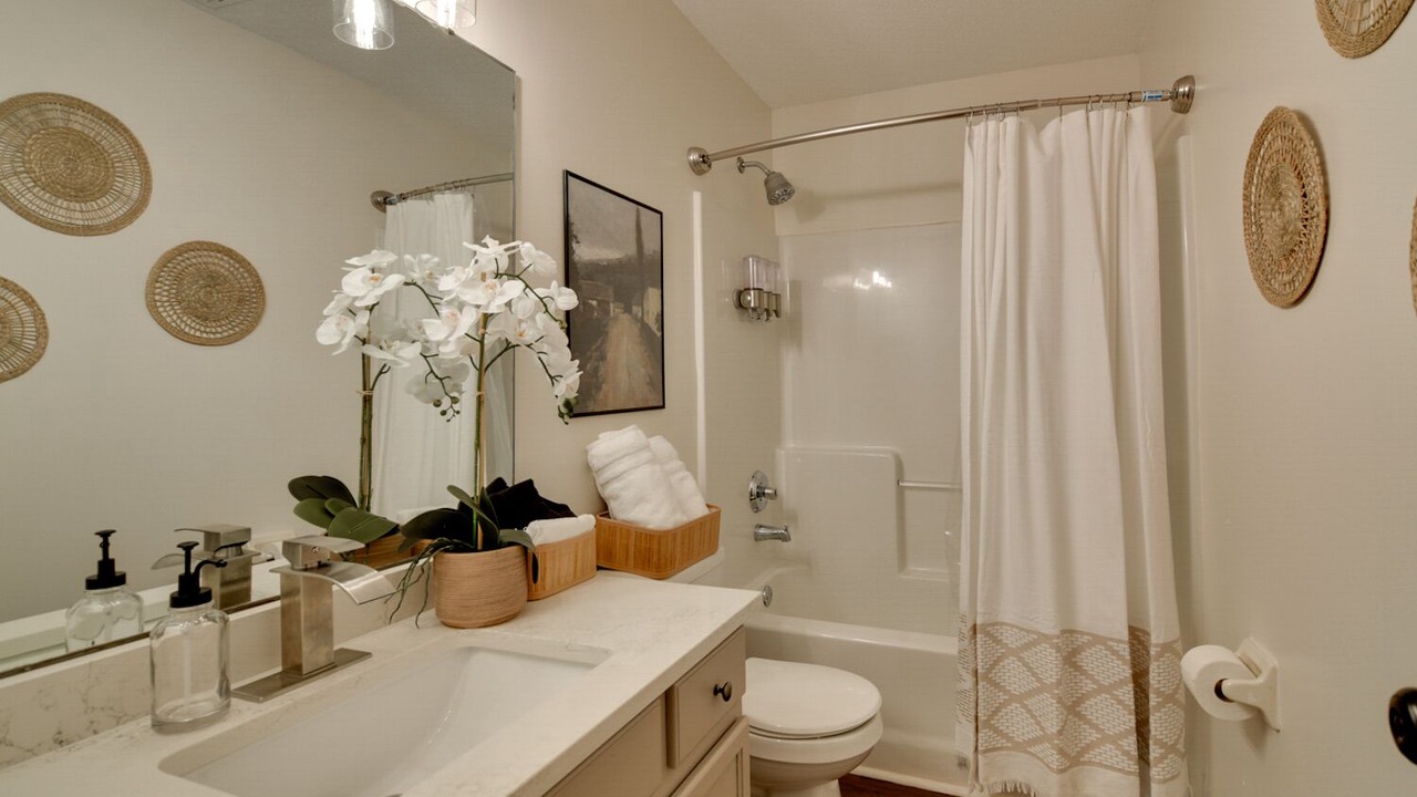 Photo of Bathroom in Cordova