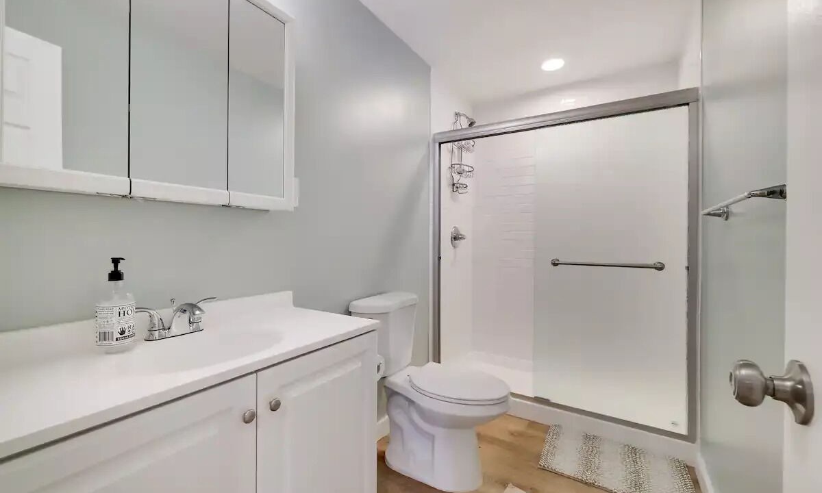 Photo of Bathroom in Paupackan Lake