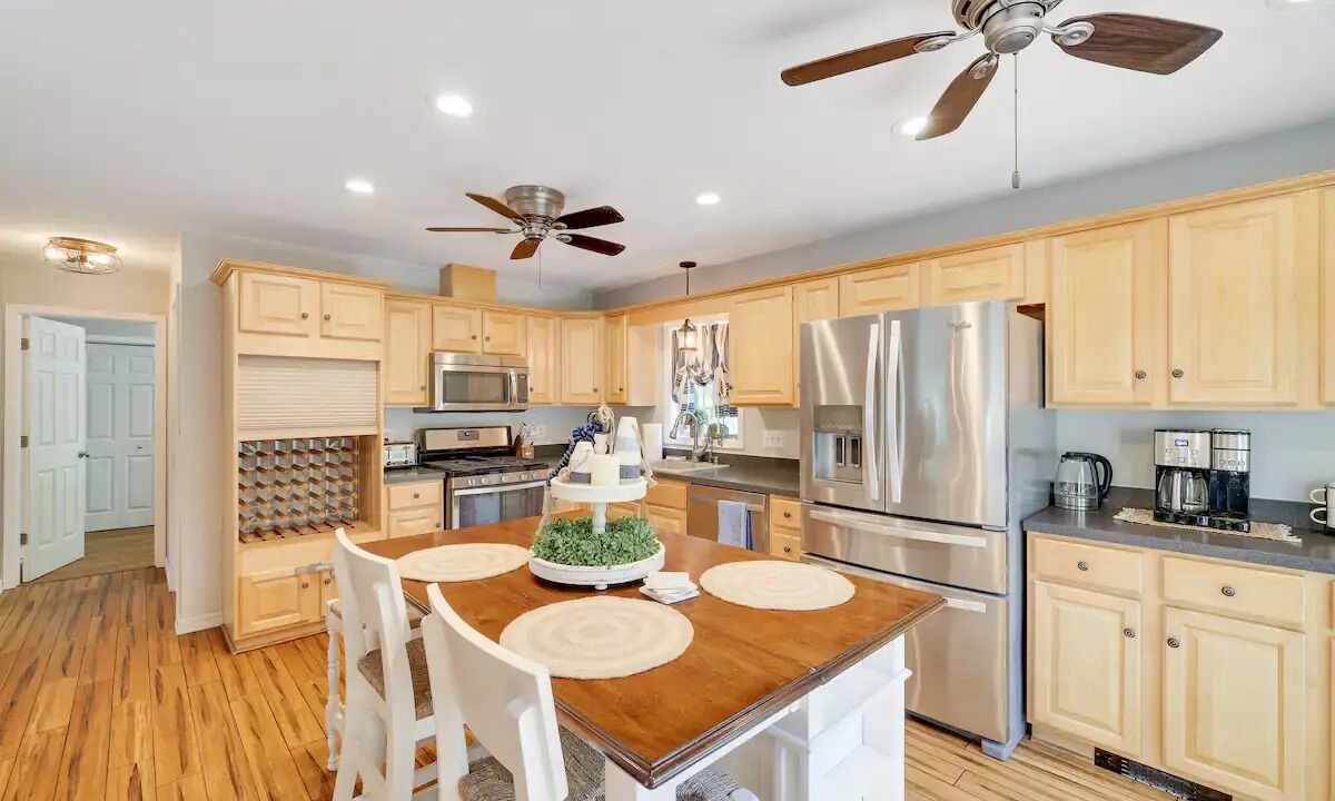 Photo of Kitchen in Paupackan Lake