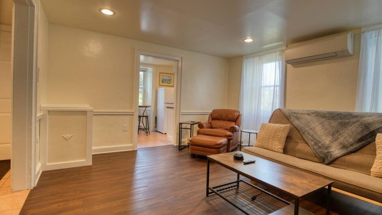 Photo of Livingroom in Perryville