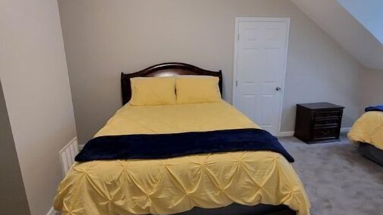 Photo of Bedroom in New Pathways