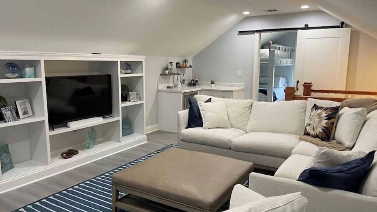 Photo of Livingroom in Monmouth Beach