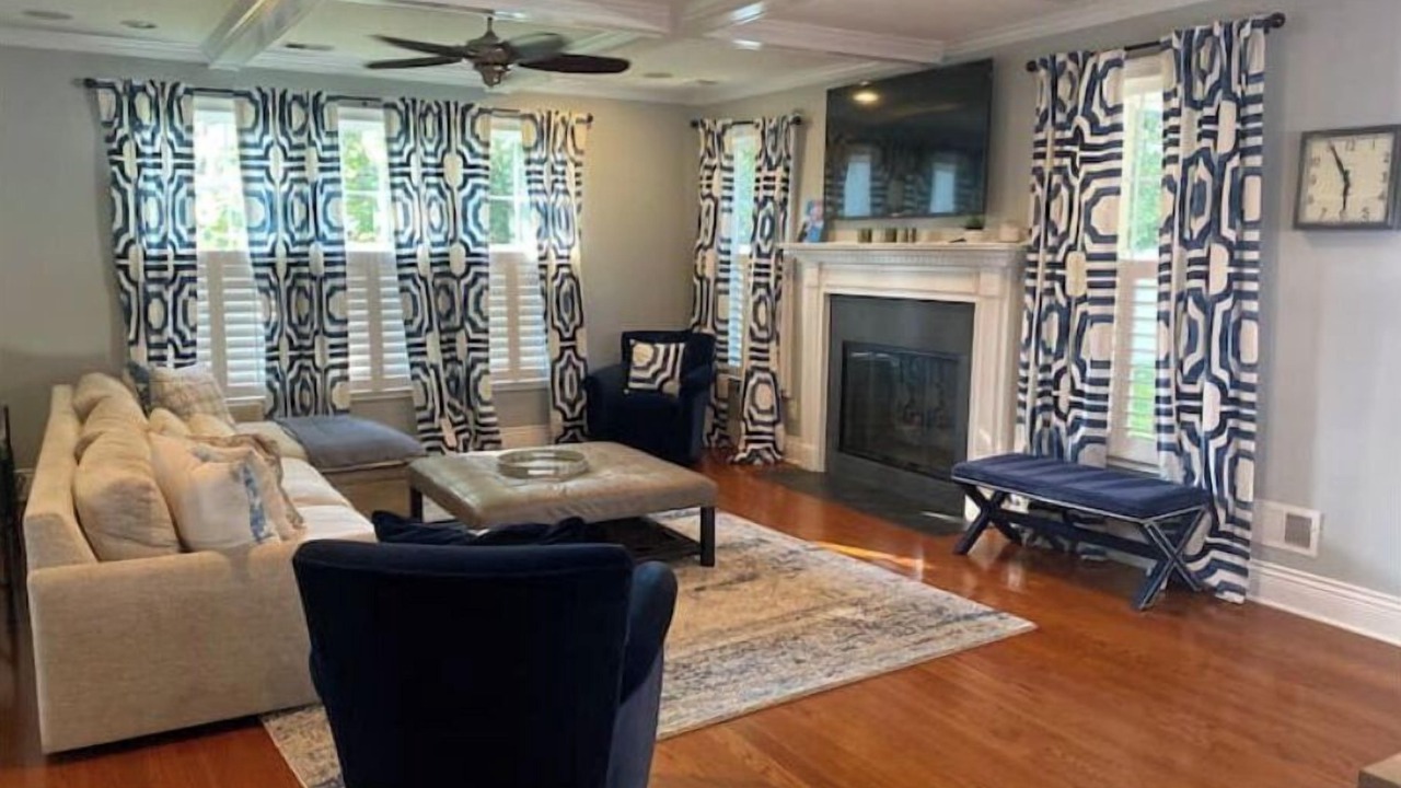 Photo of Livingroom in Monmouth Beach