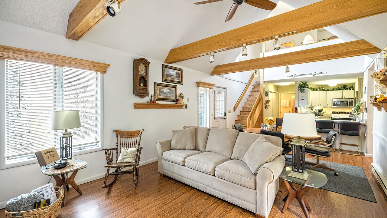 Photo of Livingroom in Clymer