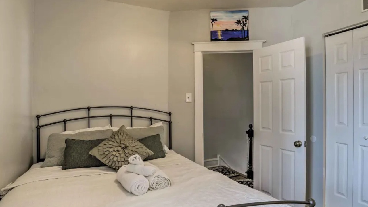 Photo of Bedroom in Whitman