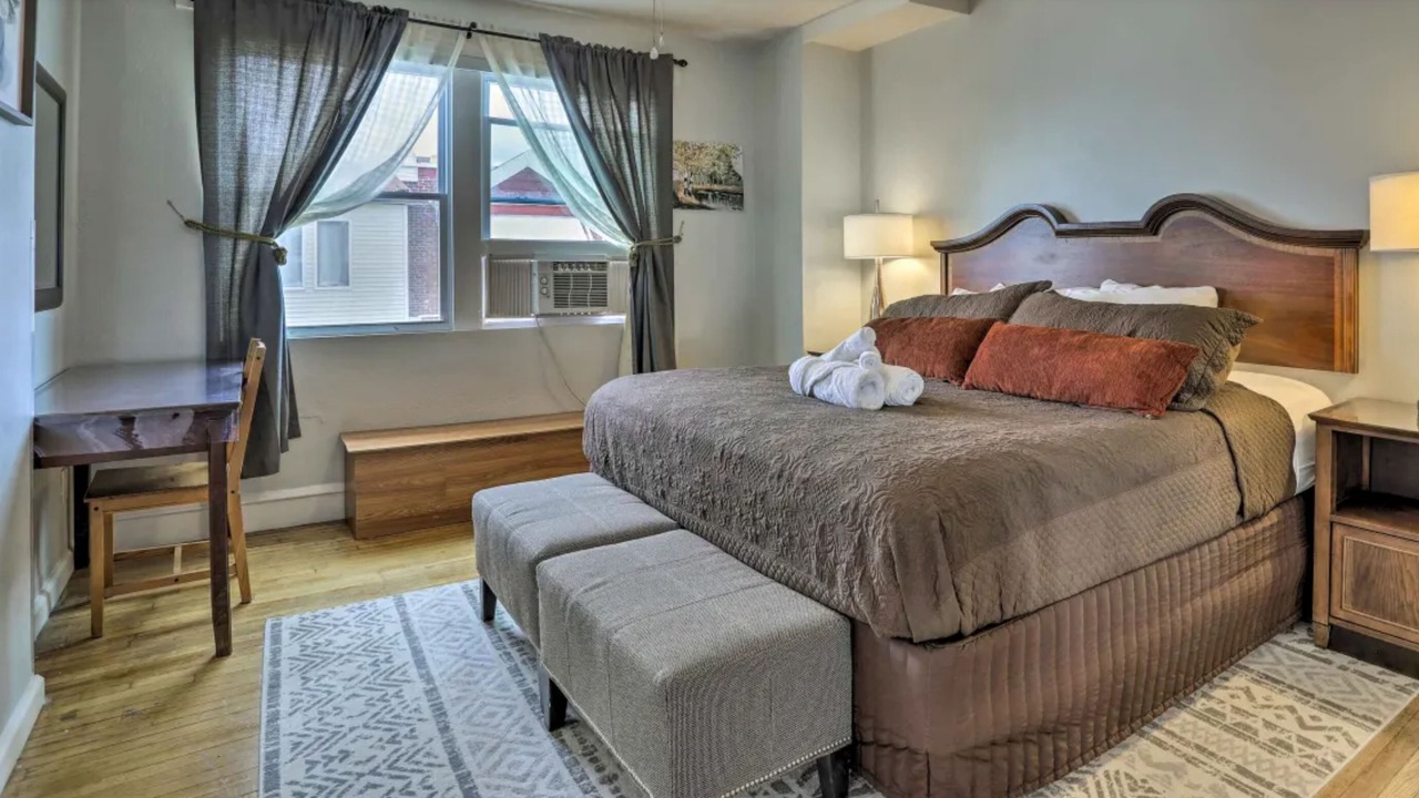 Photo of Bedroom in Whitman