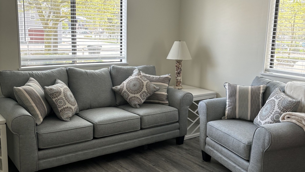 Photo of Livingroom in Caine Woods