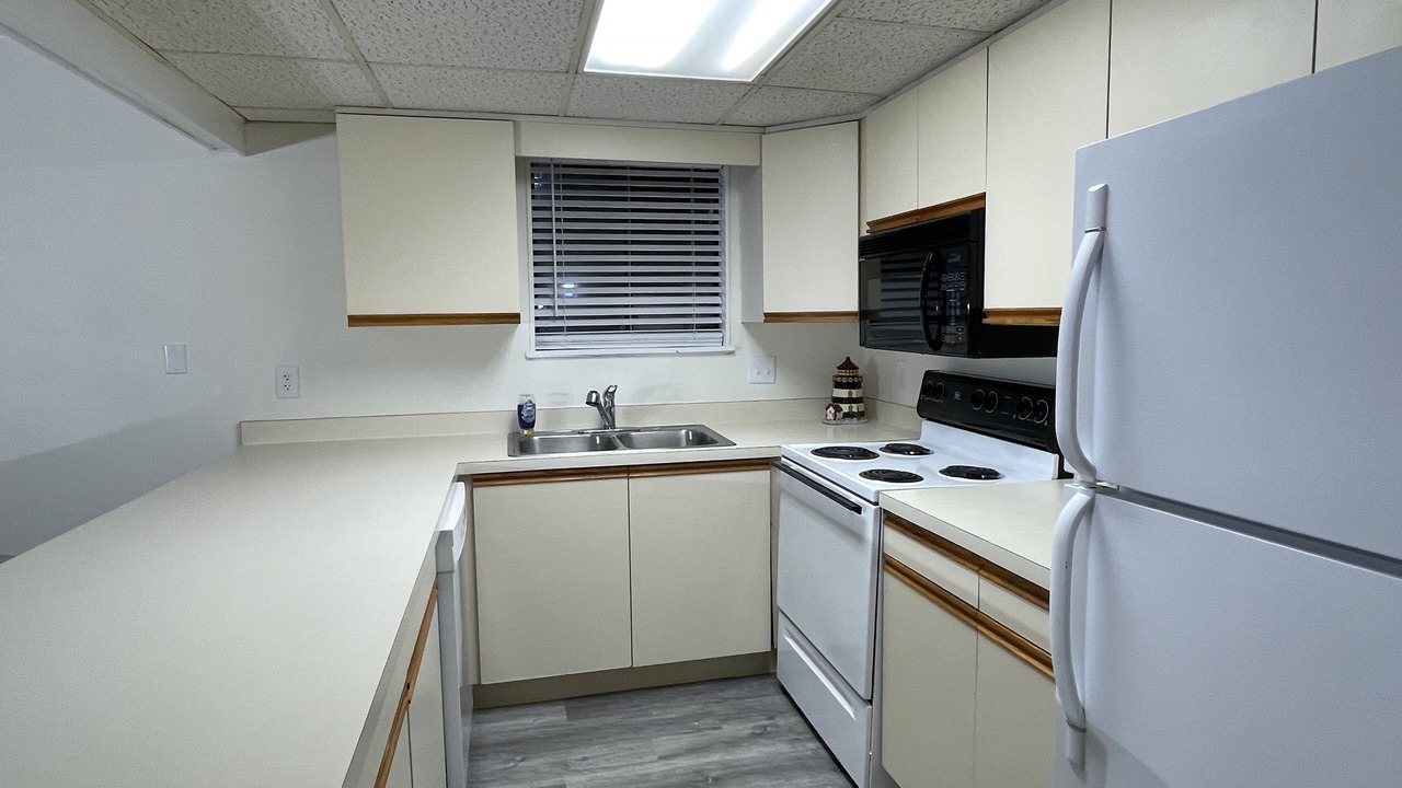 Photo of Kitchen in Caine Woods