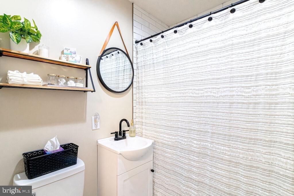 Photo of Bathroom in Valley Lee