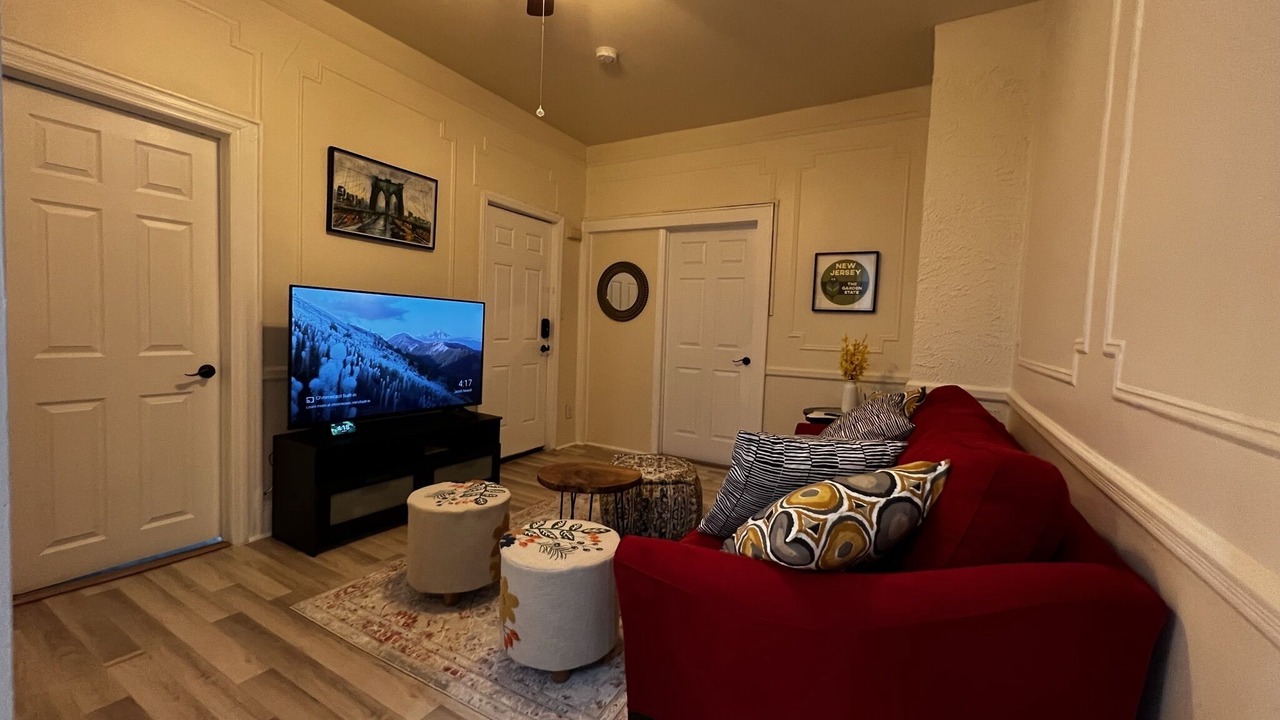 Photo of Livingroom in Historic Downtown