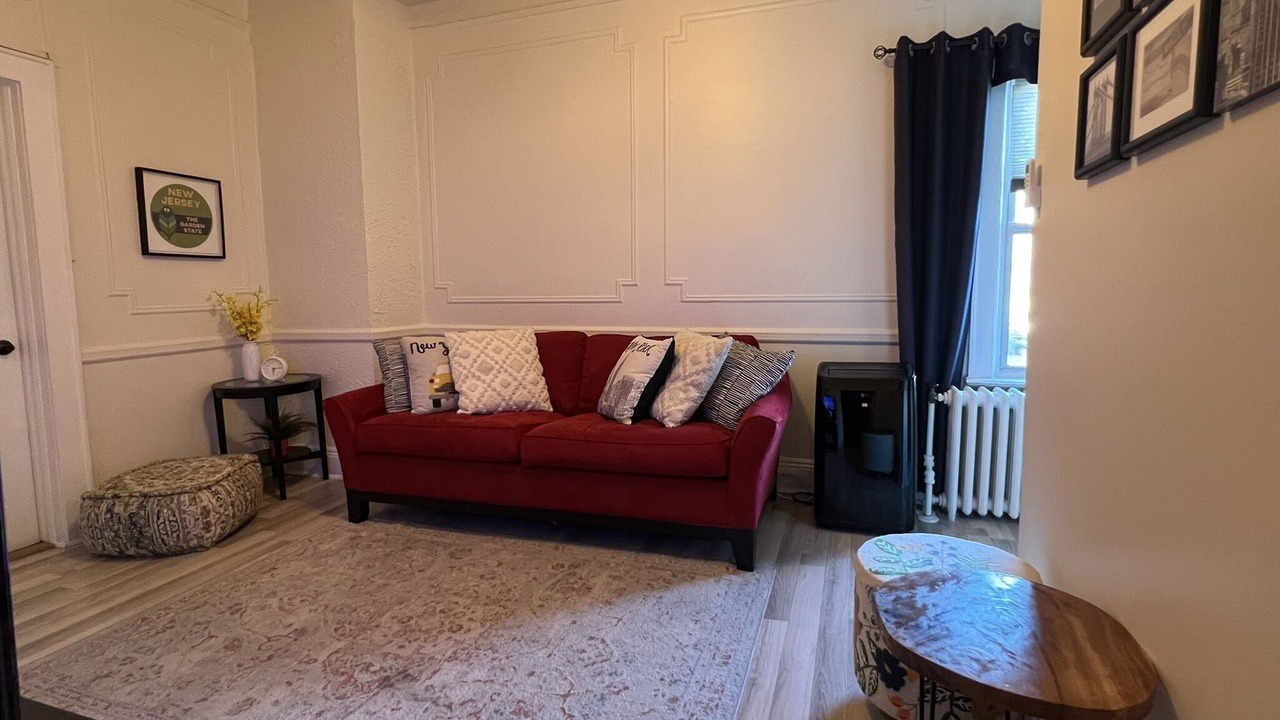 Photo of Livingroom in Historic Downtown