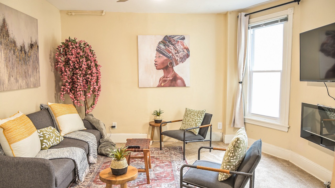 Photo of Livingroom in Germantown