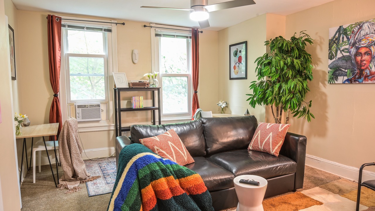 Photo of Livingroom in Germantown
