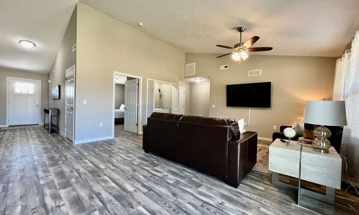 Photo of Livingroom in Trenton