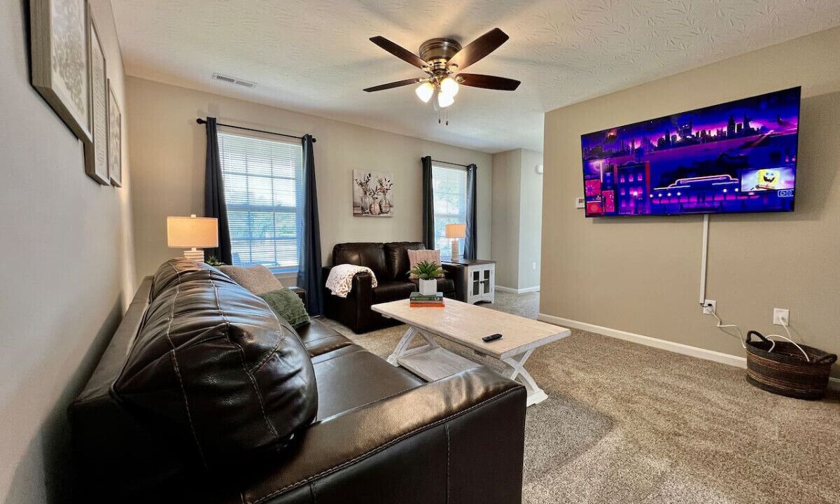 Photo of Livingroom in Hamilton