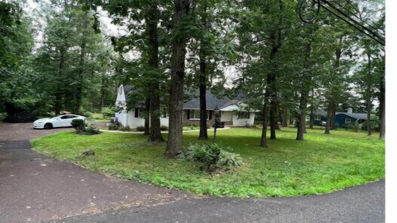 Photo of Outdoor in Blooming Glen