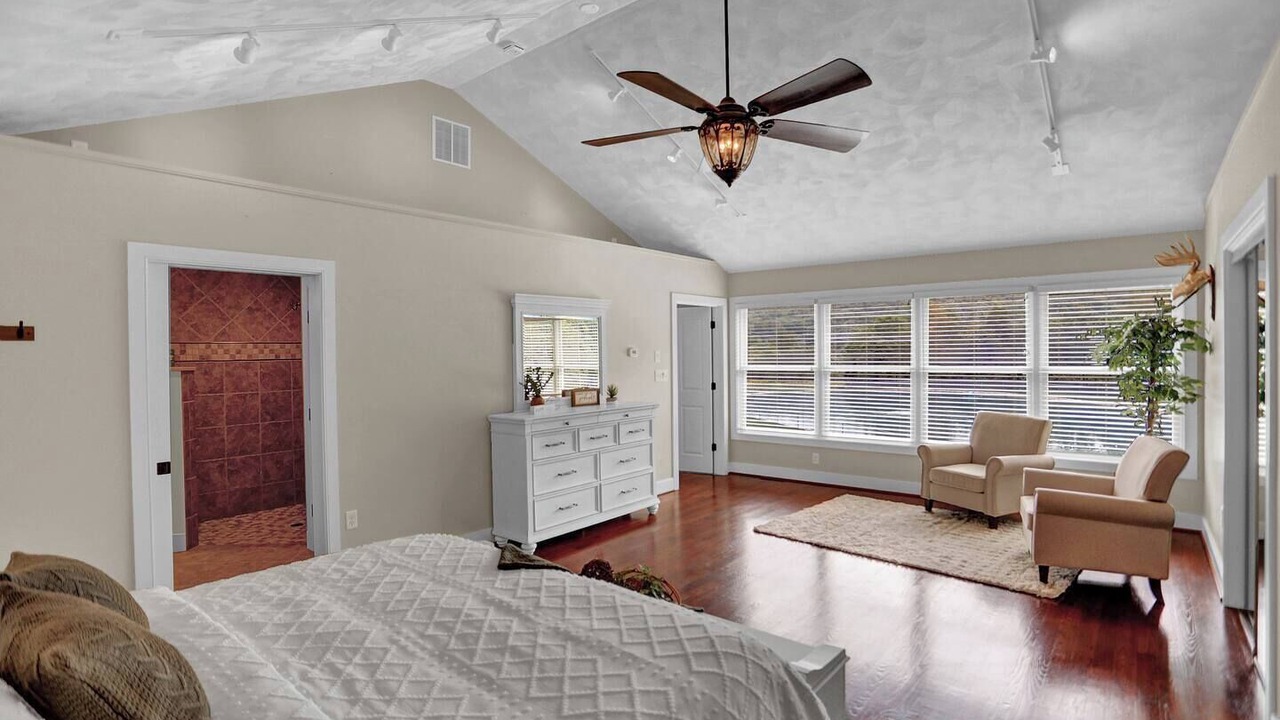 Photo of Bedroom in Loysville