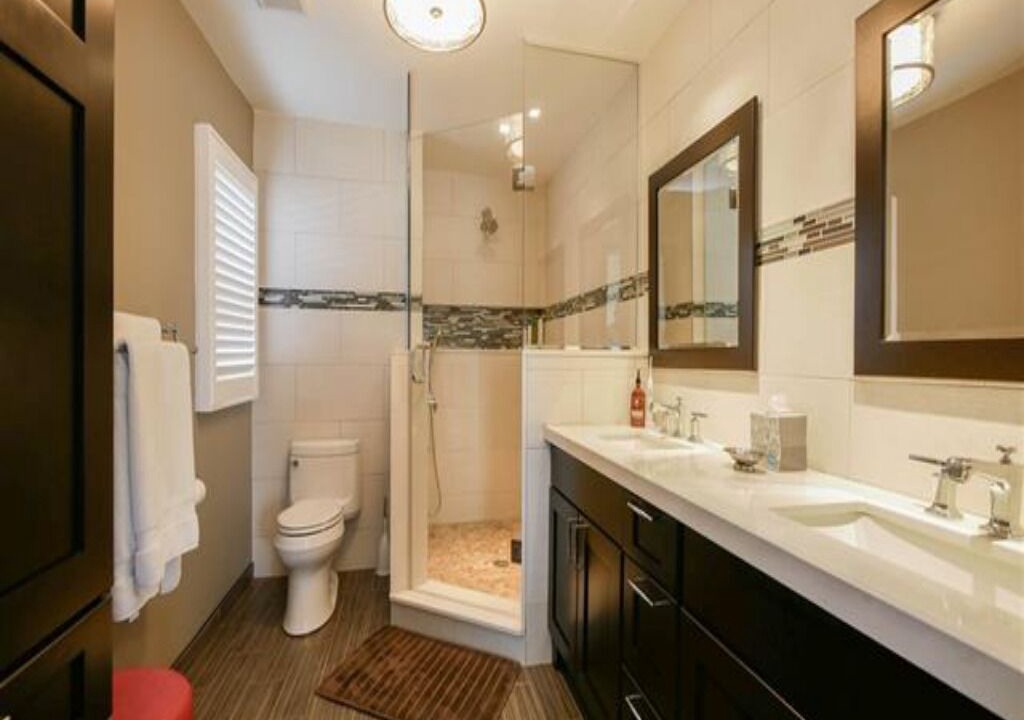 Photo of Bathroom in Margate City