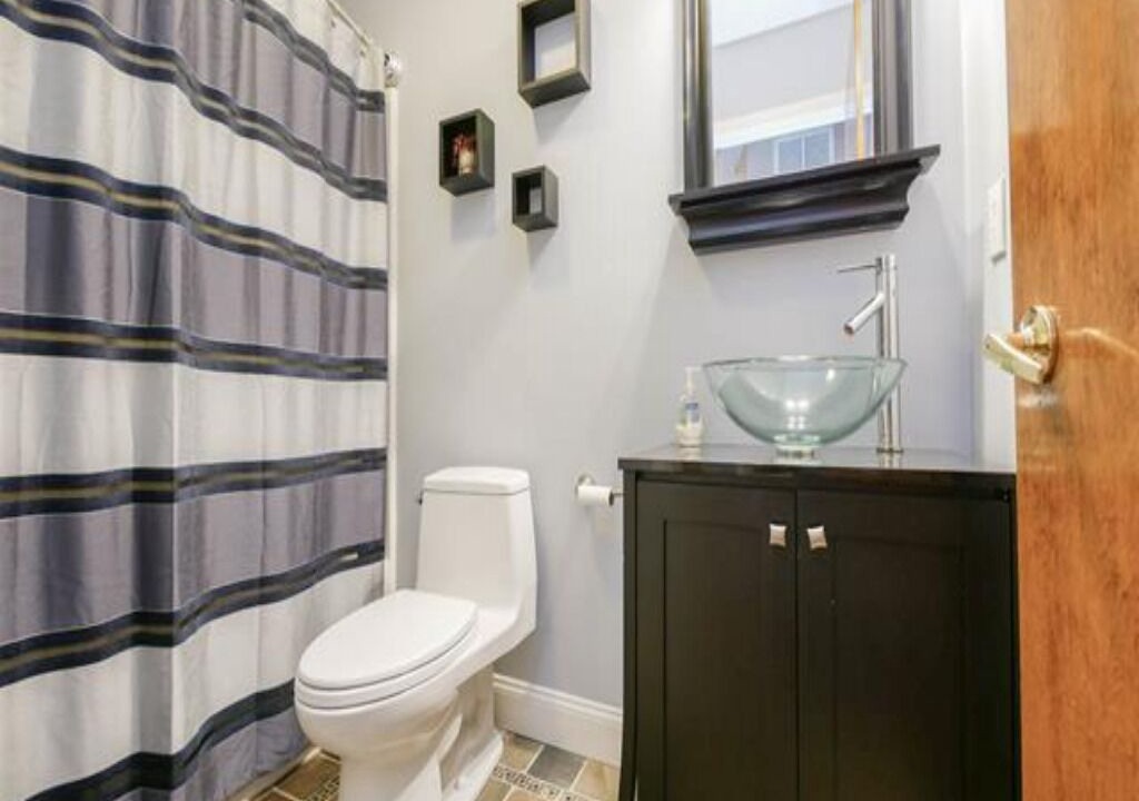 Photo of Bathroom in Margate City