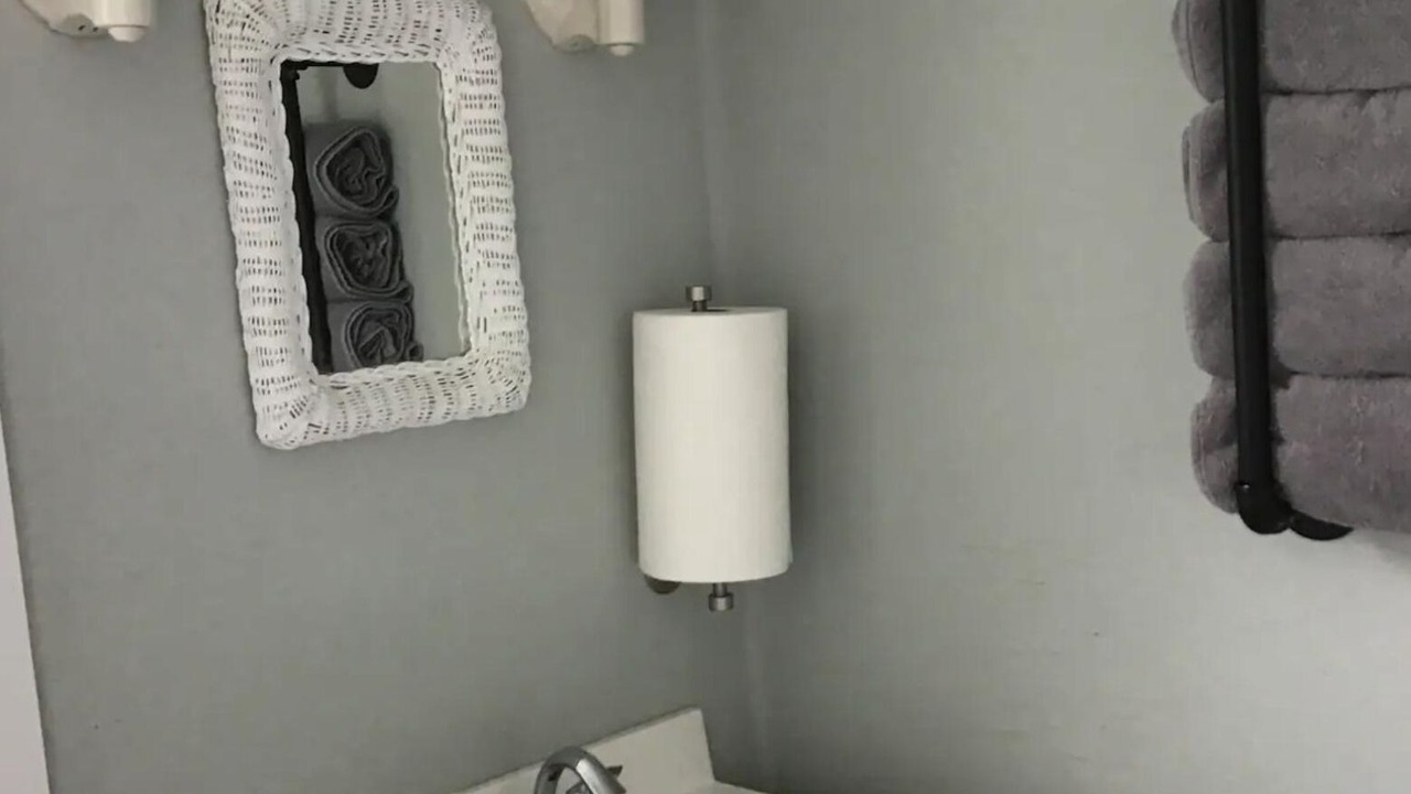 Photo of Bathroom in Shawcrest