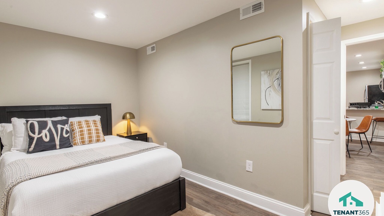 Photo of Bedroom in Downtown Baltimore