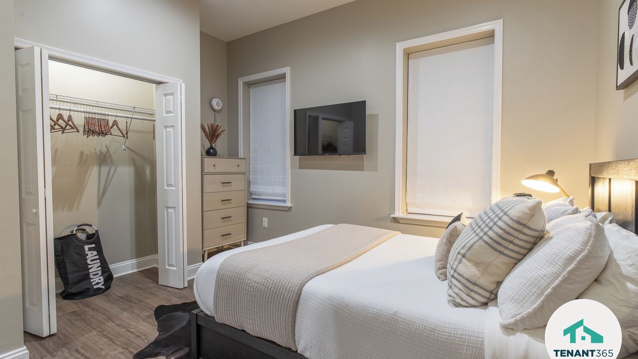 Photo of Bedroom in Downtown Baltimore