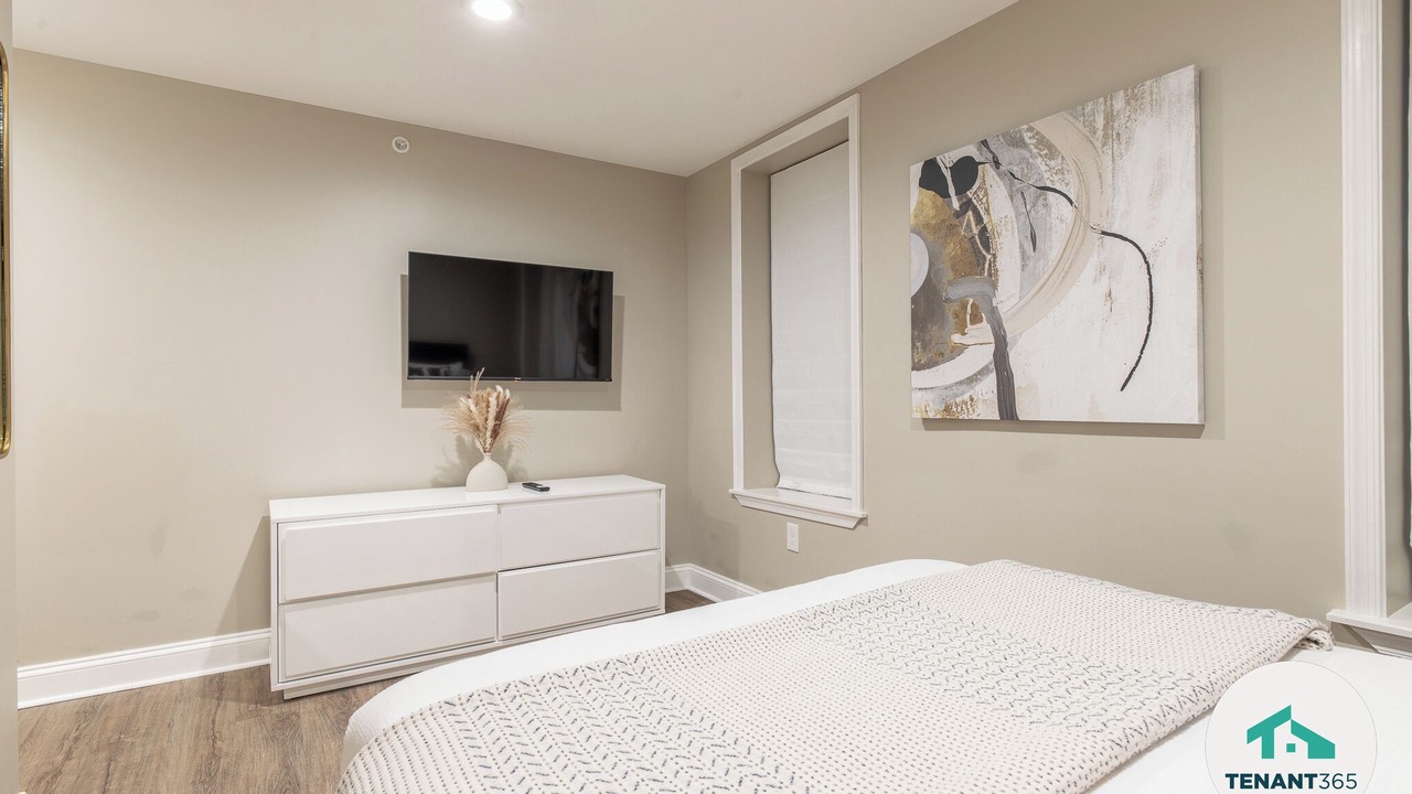 Photo of Bedroom in Downtown Baltimore