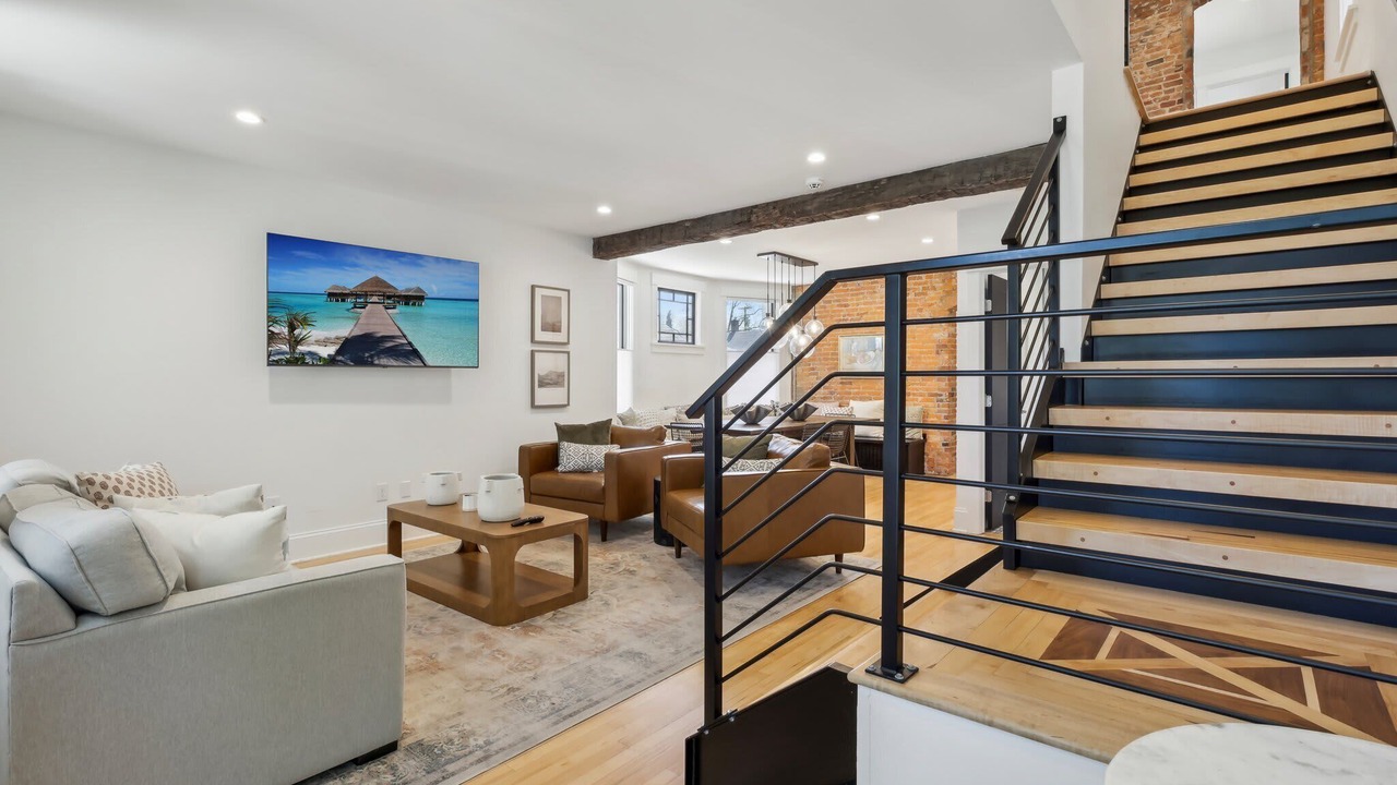 Photo of Livingroom in Ohio City