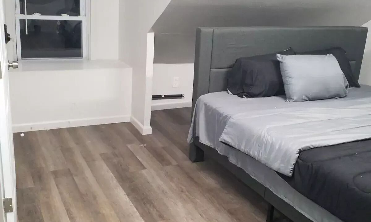 Photo of Bedroom in Weequahic
