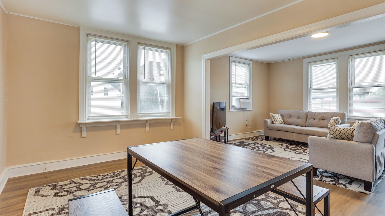 Photo of Livingroom in Hatboro