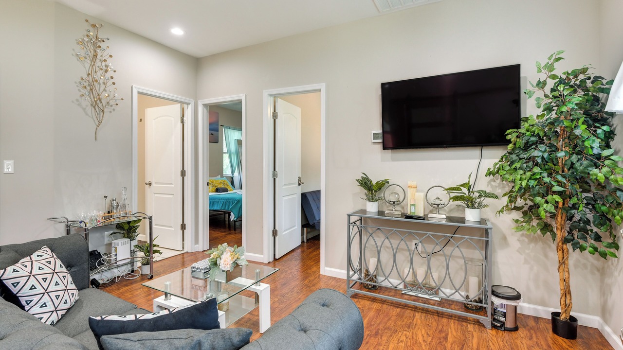 Photo of Livingroom in Edgemore