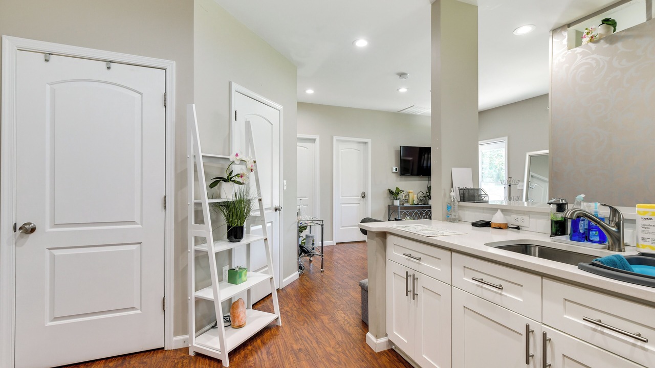 Photo of Kitchen in Edgemore