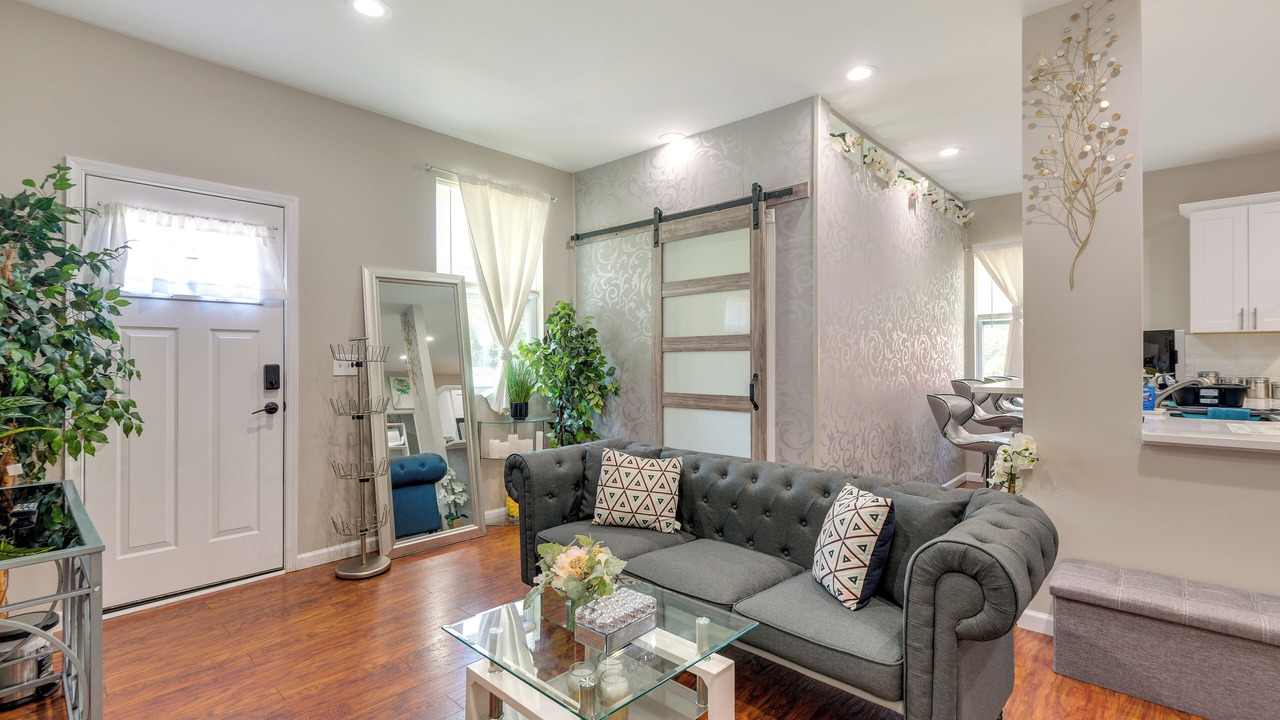 Photo of Bedroom in Edgemore