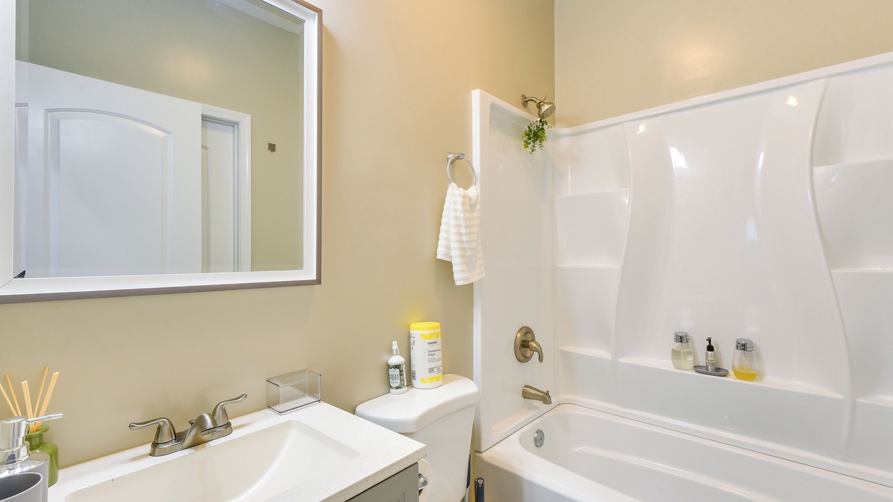 Photo of Bathroom in Edgemore