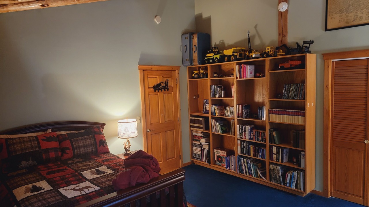 Photo of Bedroom in Kintnersville
