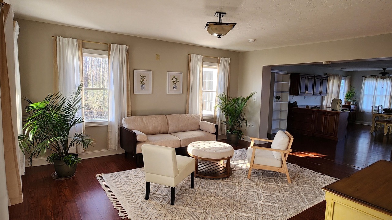 Photo of Livingroom in Waynesville