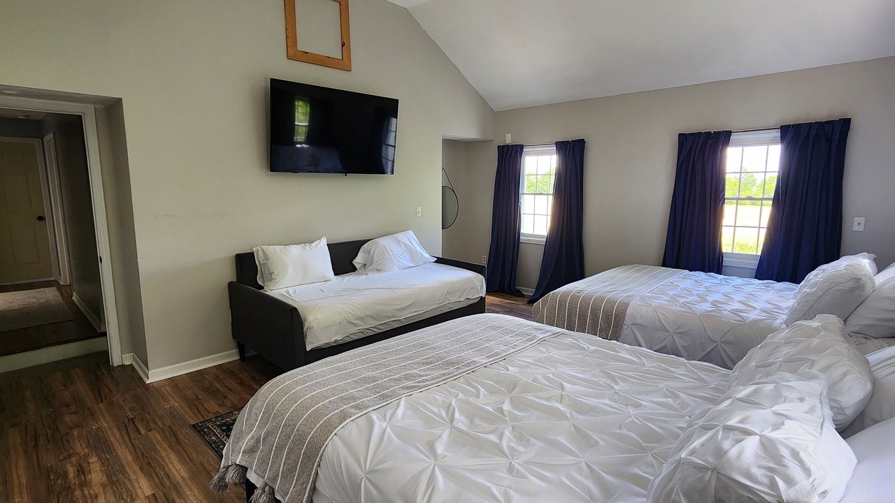 Photo of Bedroom in Waynesville