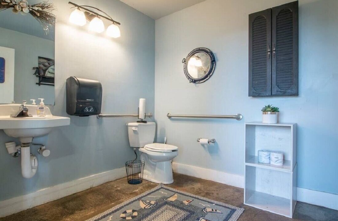 Photo of Bathroom in Sandusky