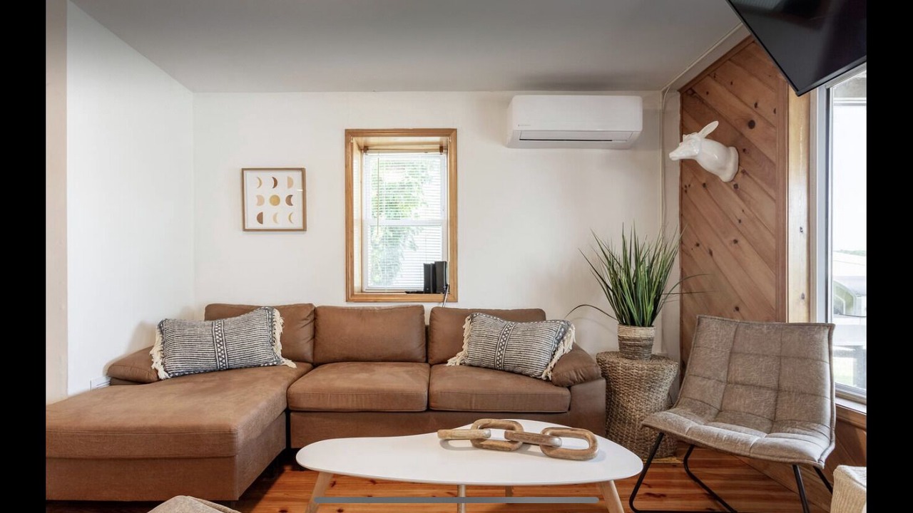 Photo of Livingroom in White Lake