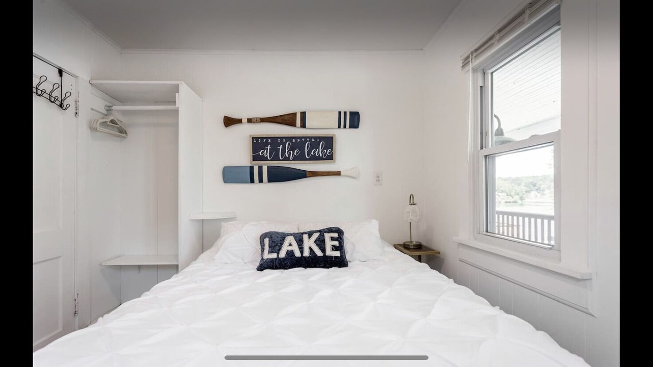 Photo of Bedroom in White Lake