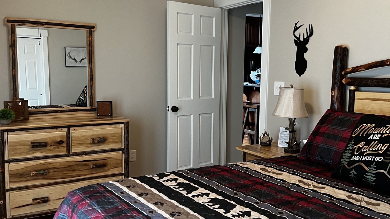 Photo of Bedroom in James Creek
