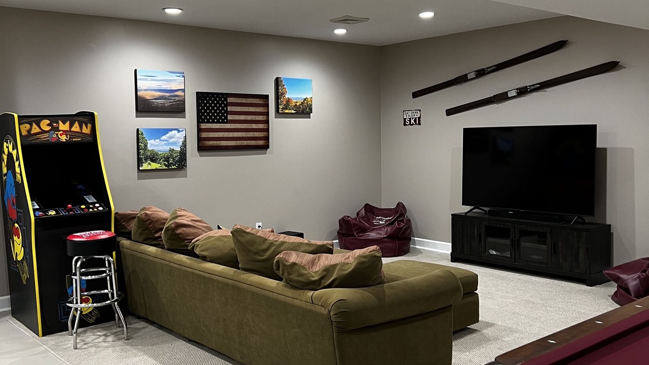 Photo of Bedroom in James Creek