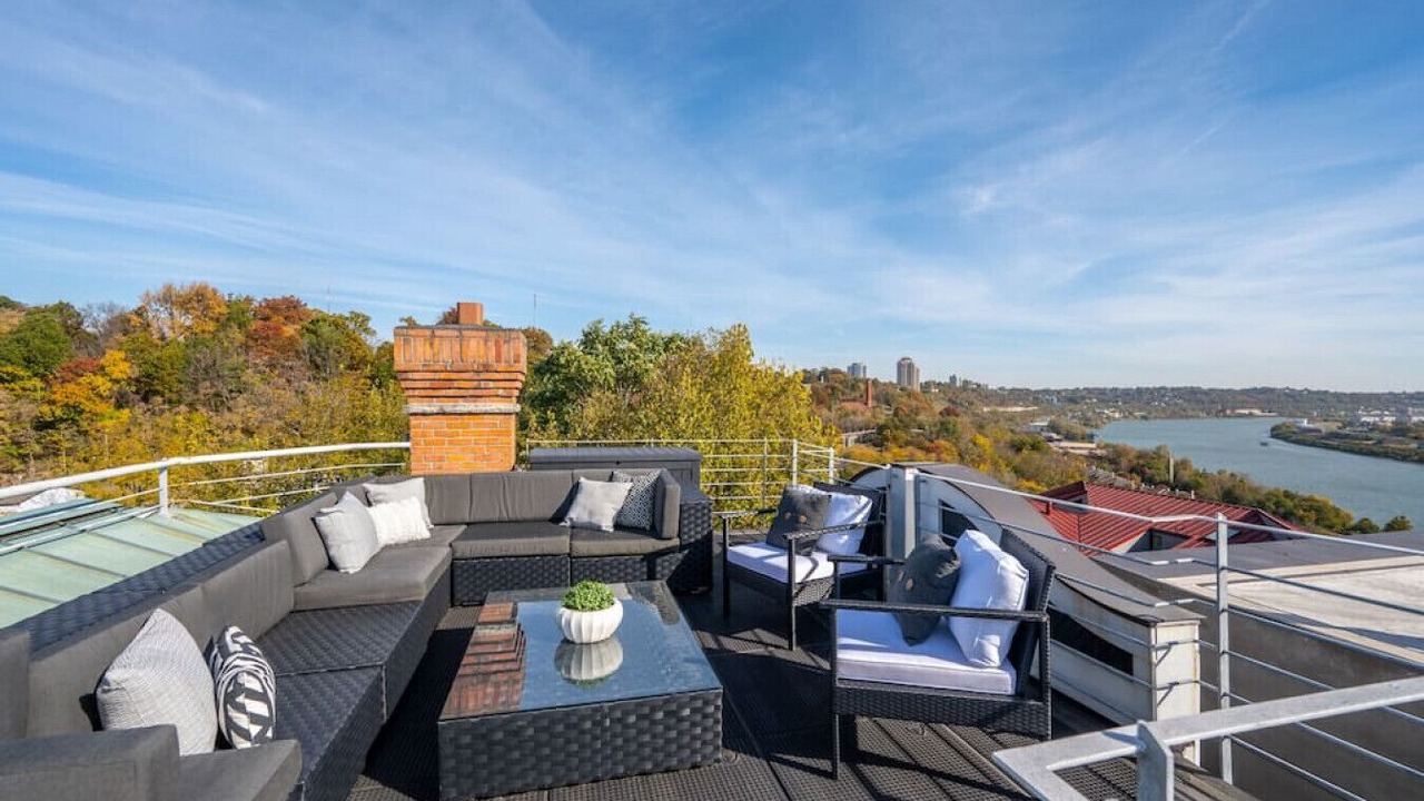 Photo of Patio Balcony in Mount Adams