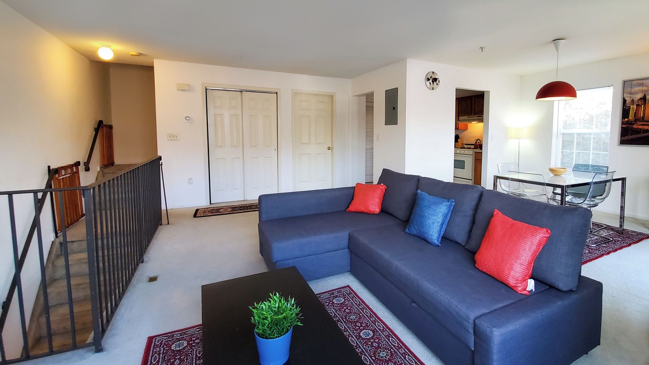 Photo of Livingroom in Iselin