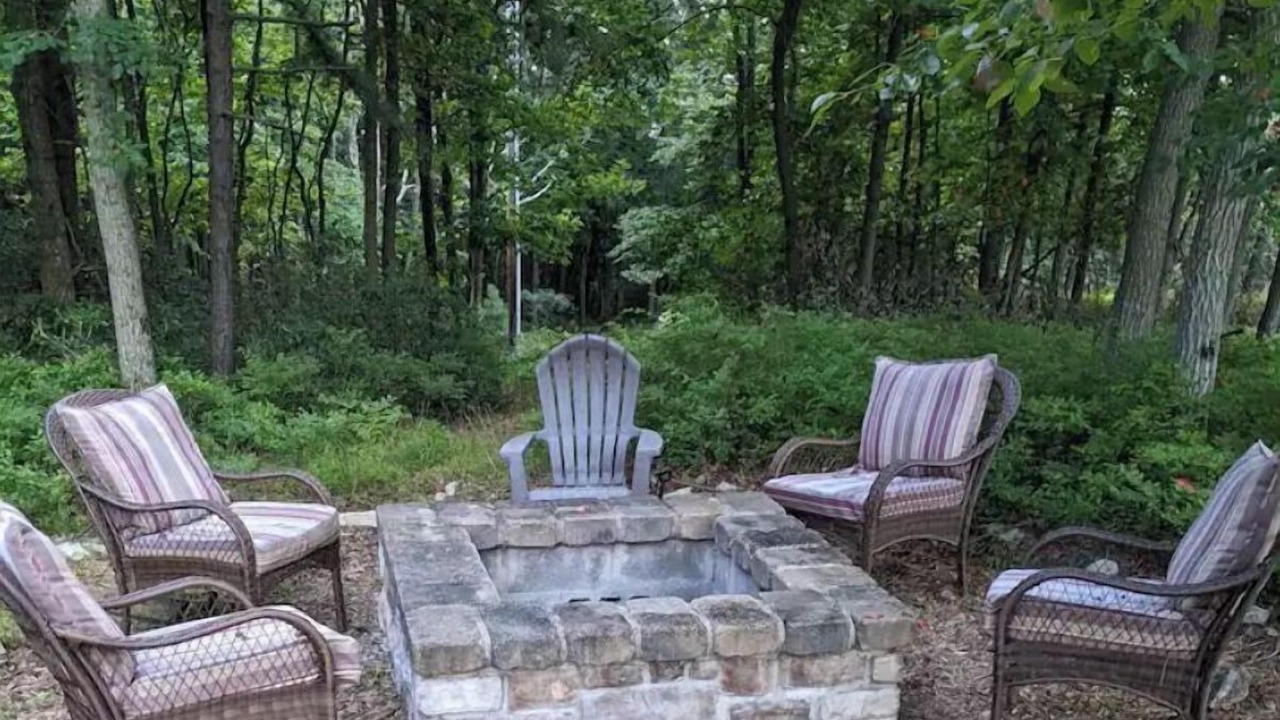 Photo of Outdoor in Peach Glen