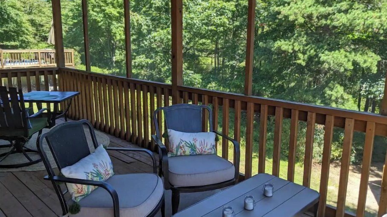 Photo of Outdoor in Peach Glen