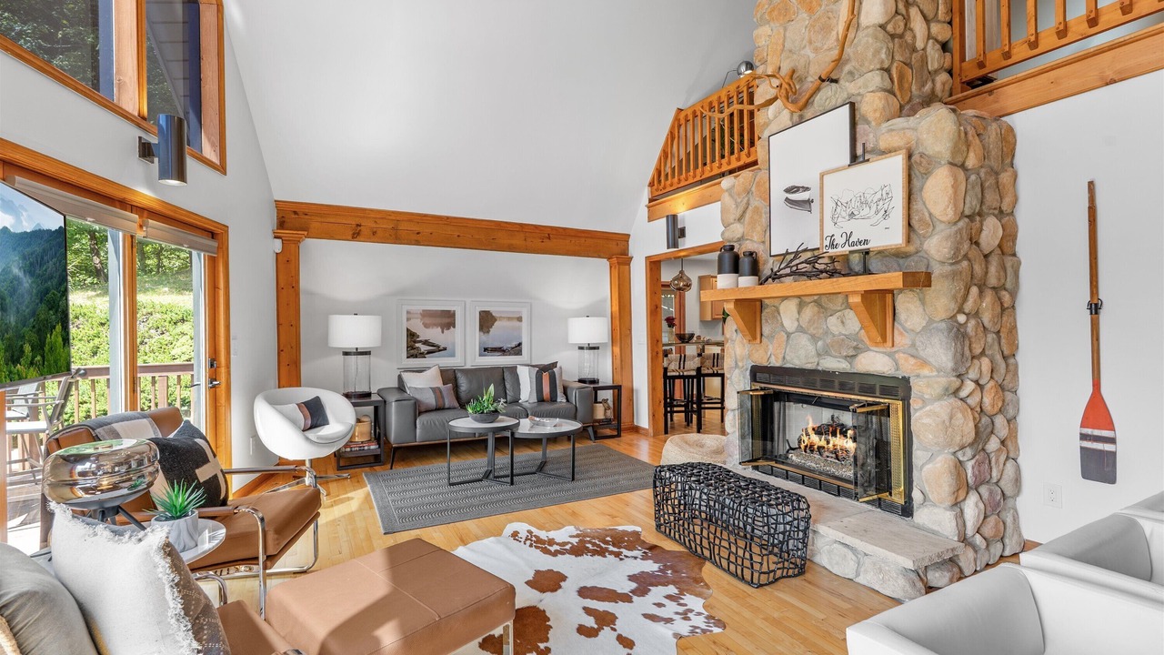 Photo of Livingroom in Sharps Chapel