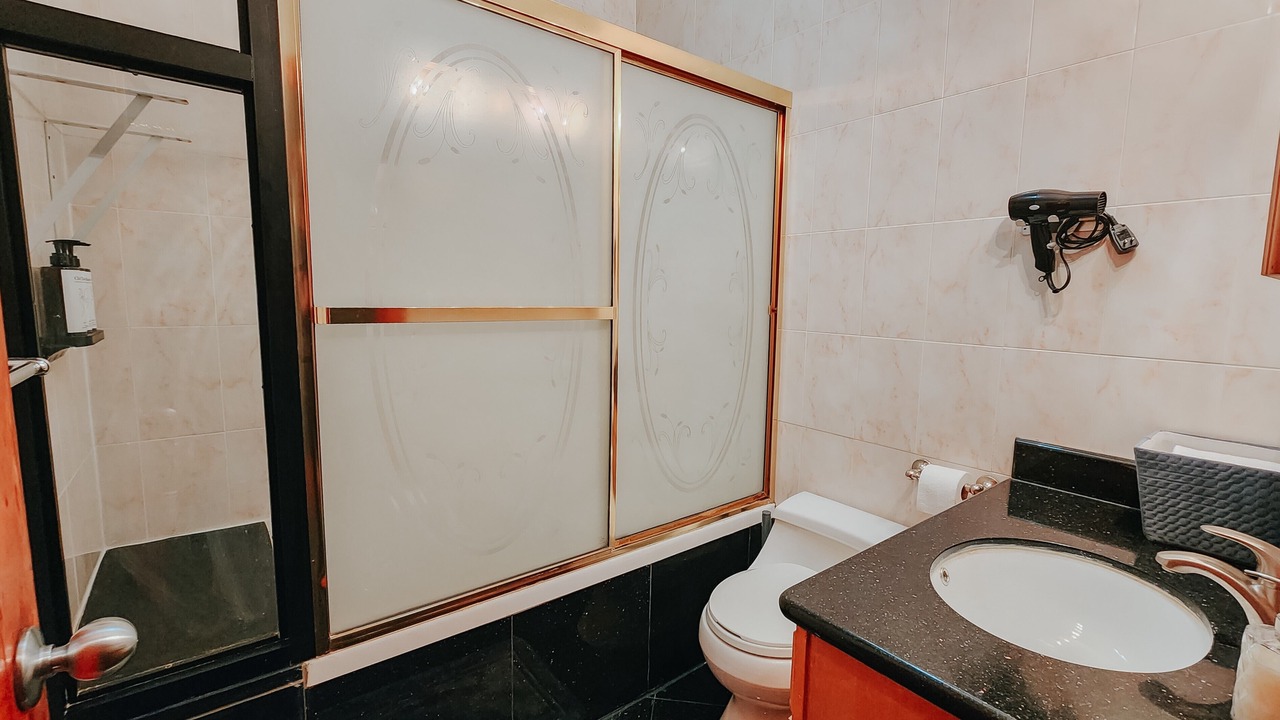 Photo of Bathroom in Chinatown